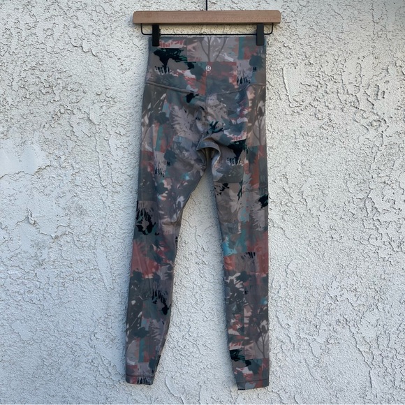 Lululemon - Align Pant 28" Leggings in Untamed Nature - Picture 5 of 6